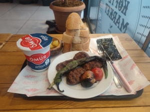 Porsiyon Kasap Orhan Köftesi